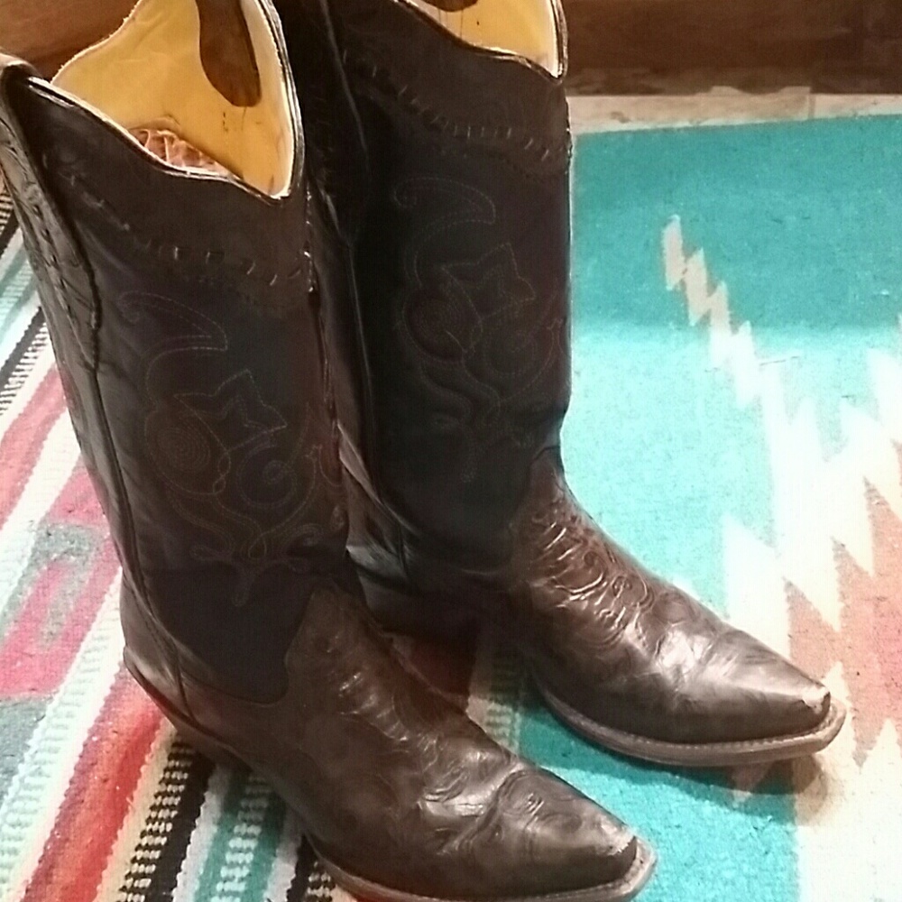 Corral vintage boots size 7